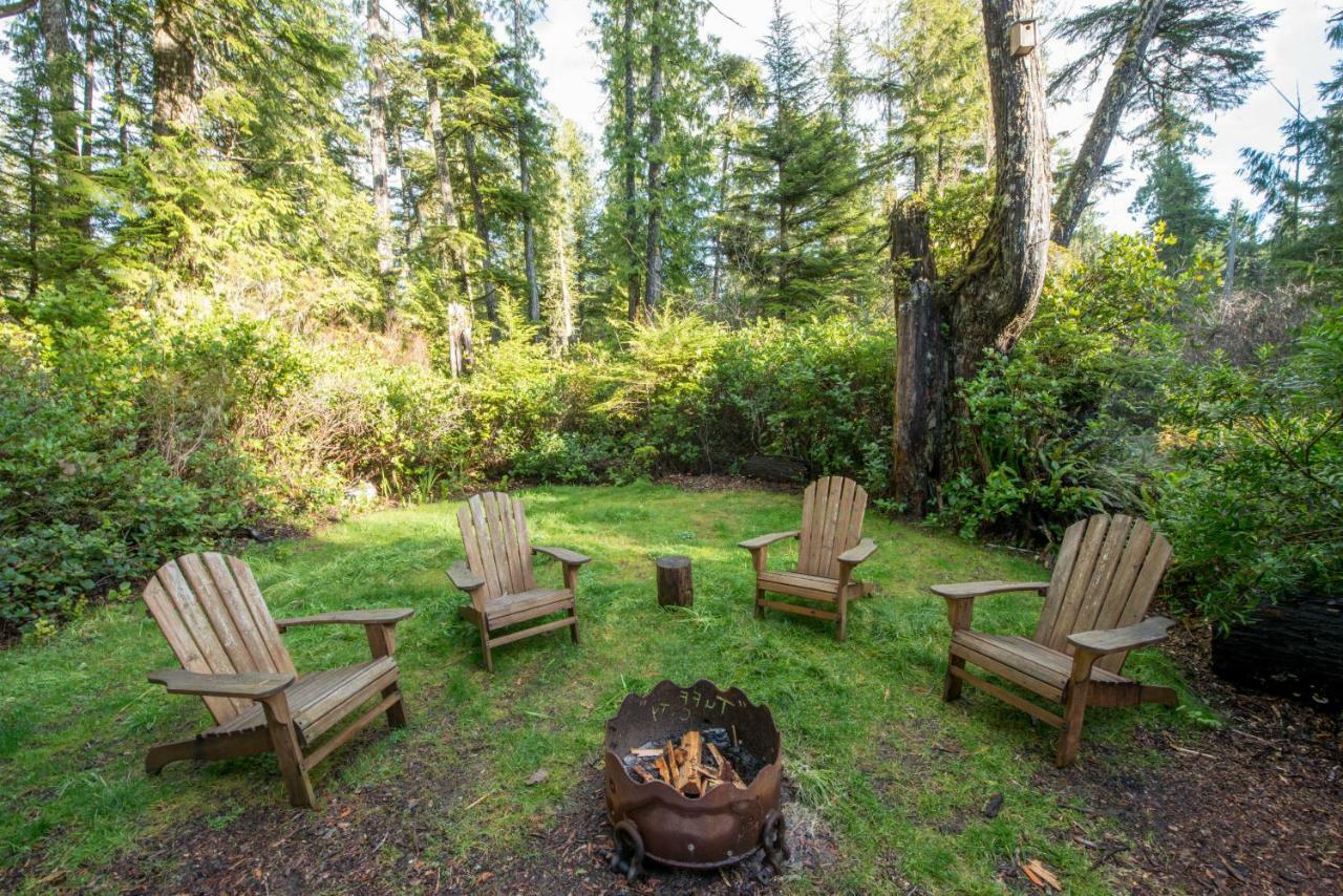 Chesterman Hideaway Tofino Exterior photo